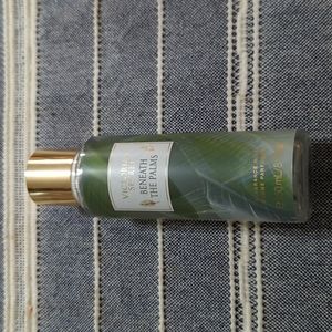 Victoria's secret beneath the palms